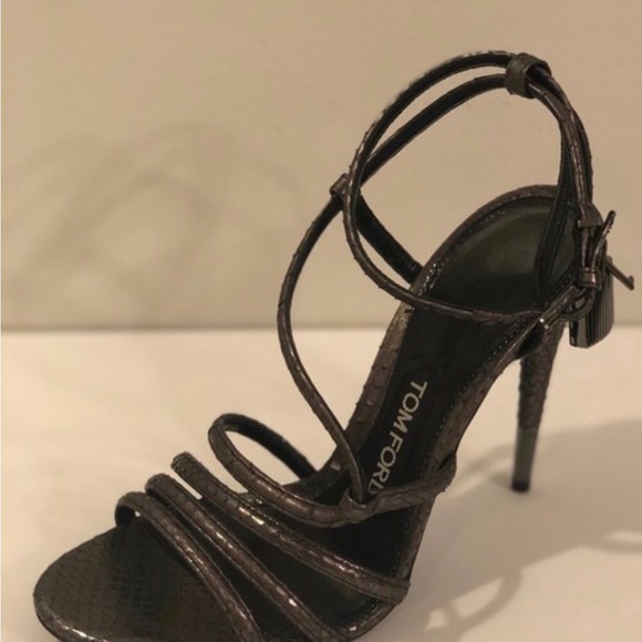 Tom Ford Pewter reptile skin padlock pumps 37 - Picture 3 of 4